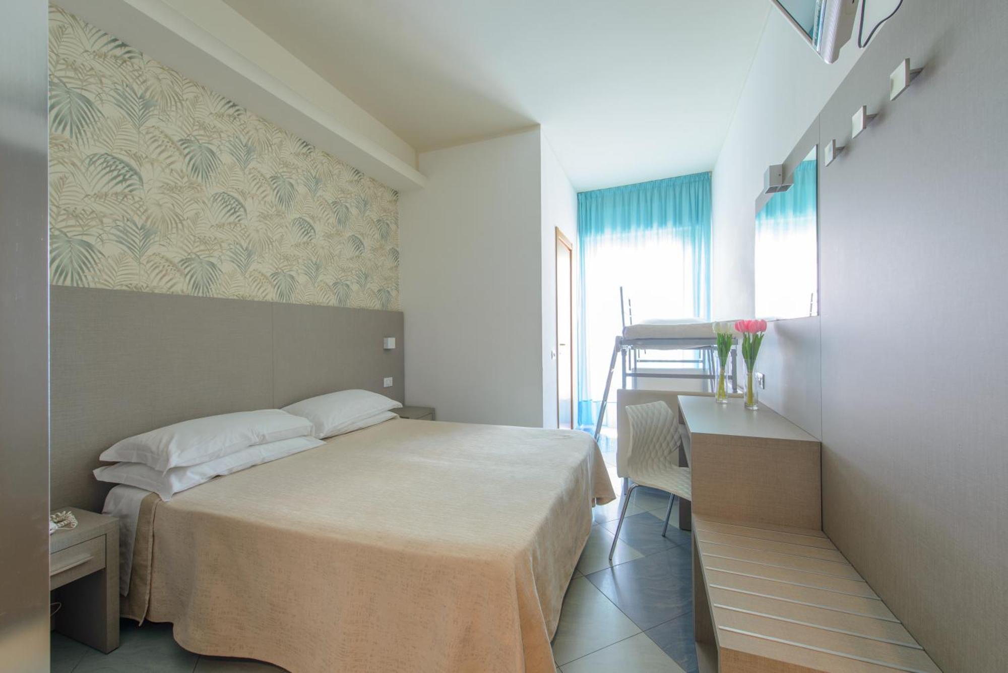 Hotel Christian Ріміні Екстер'єр фото