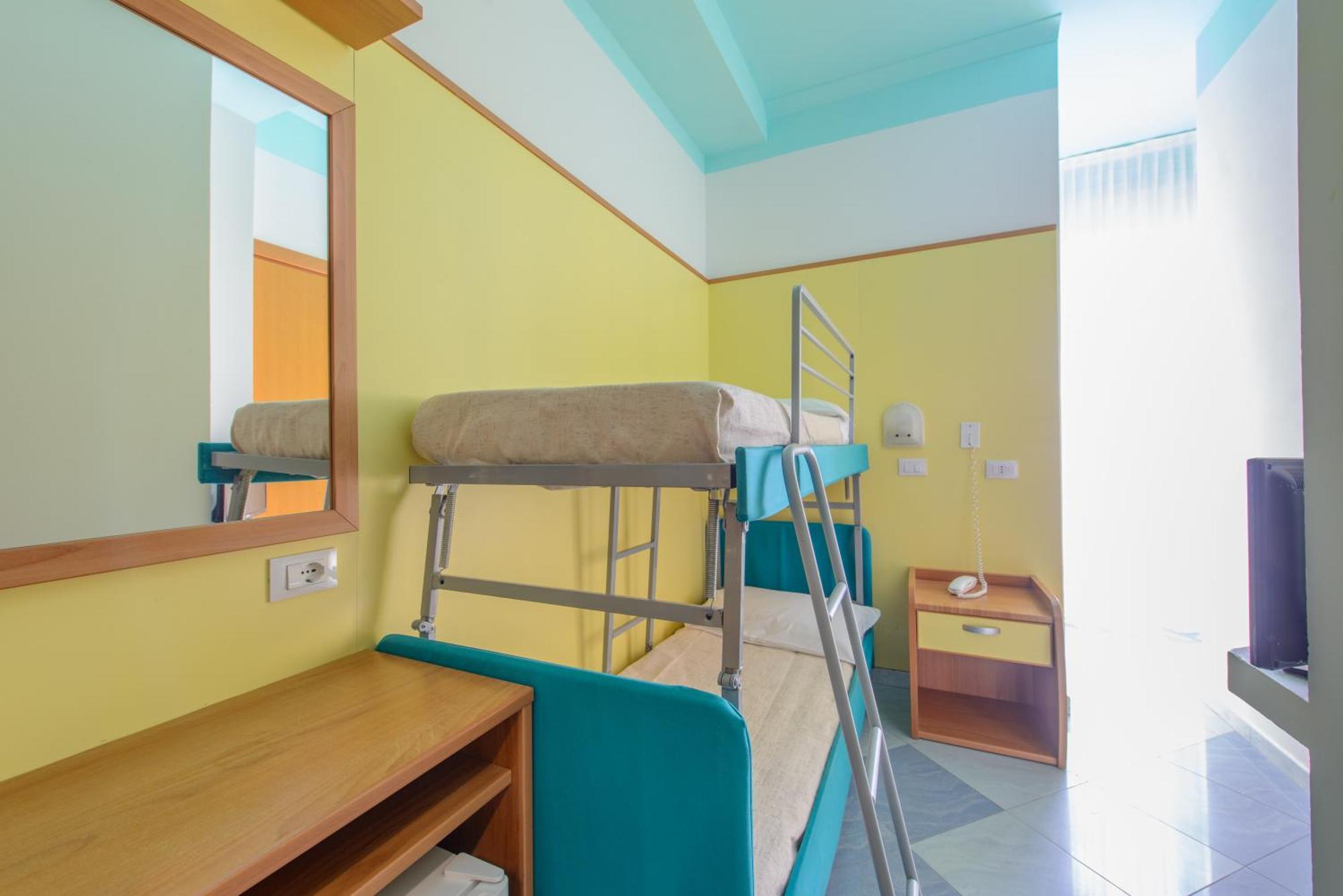 Hotel Christian Ріміні Екстер'єр фото